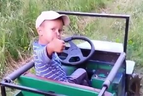 Мне бы такую тачку в детстве