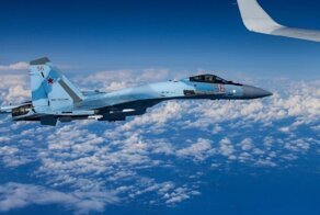 Российский Су-27 над Чёрным морем перехватил ещё одного любопытного американца