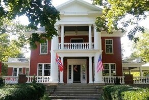 В США отель снял флаг Норвегии, который люди путали с флагом конфедератов