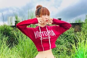 Девушка с самой тонкой талией в мире