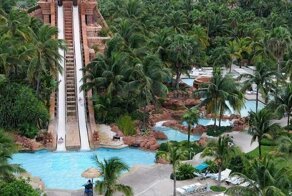 Выше небоскреба: самые пугающие водные горки мира