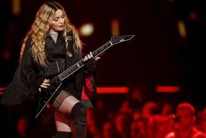 И ещё губозакаточную машинку: райдеры знаменитостей