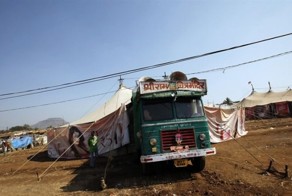 Передвижные кинотеатры в Индии (12 фото)