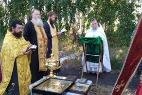 В Курганской области священники провели молебен о даровании дождя