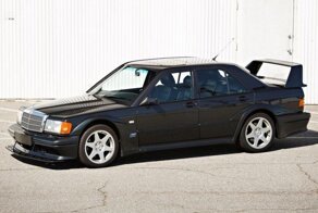 Mercedes-Benz 190E 2.5-16 Evolution II — очень редкий и желанный зверь