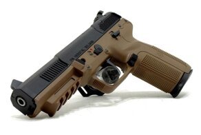 Лёгкий, надёжный, убойный: о бельгийском пистолете Five-seveN