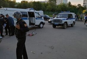 В Воронеже идёт следствие: девушка сломала таз, из которого ноги растут, пожилой даме из-за замечания