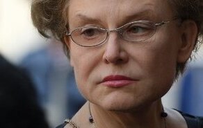 Коммунисты предложили запретить Малышевой возвращаться в Россию