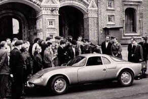 12 редчайших иномарок со времен СССР. Когда-то их меняли на жигули