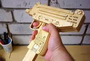 Микро-узи из фанеры