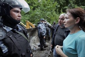 После массовых протестов власти Башкирии заморозили разработку уникальной горы