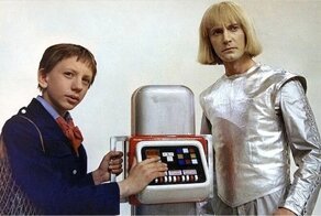 Кир булычев как советский жюль верн: он предсказал часы apple watch, планшеты и "БЕЗУМНОЕ" мороженое