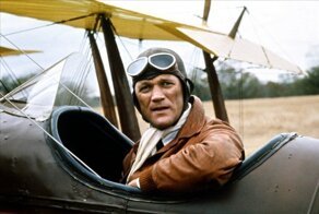 Почему шелковые шарфы были обязательным элементом экипировки летчиков