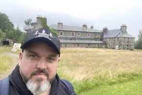 Исследователи городских тайн проникли в старый дом Коко Шанель