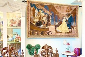 Мама двух дочек превратила свой дом в диснеевский мультик