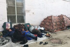 Почти тысяча мигрантов заселила вокзал российского города