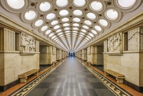 Скрытые сокровища Москвы: 5 публичных мест в столице, где «спрятаны» произведения искусства