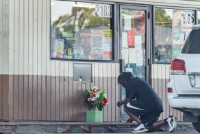 В США полицейские застрелили грабителя, он оказался афроамериканцем: видео