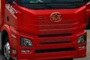 Кабина с душем и домашним кондиционером: удлиненная версия тягача FAW для Китая