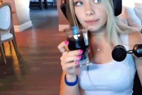 Гифки с девушками