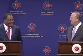 Глава турецкого МИД вдруг заговорил с африканским коллегой по-русски