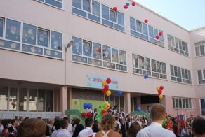 В Краснодаре ливень затопил школу: дети радуются временному закрытию учебного заведения