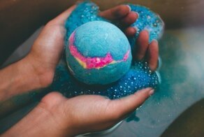 Лучшие рецепты бомбочек для ванной своими руками: ингредиенты и изготовление