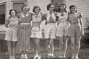 Как выглядели и как одевались девочки-подростки в США 40-х годов