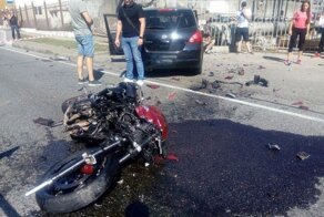 Авария дня. В Сочи погиб мотоциклист без прав