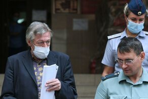 "Пить надо меньше!": Ефремов написал письмо журналисту из СИЗО