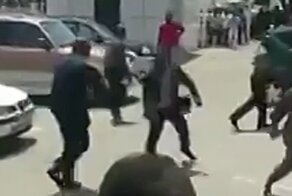 Президент Гвинеи рассердился на министра труда и избил его прямо на улице