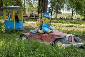 Детская площадка из СССР. Умели же строить!