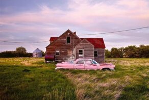 Немец колесит по миру в поисках идеальной фотографии брошенного авто