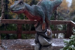 Эра динозавров в Заполярье. Резьба бензопилой