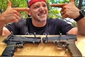 Блогер решил проверить, что будет, если выстрелить из одного пистолета в дуло другого