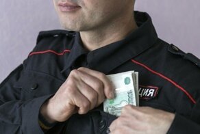 "Без обид, мы тебя не видели": московские полицейские отобрали у подростка восемь тысяч рублей
