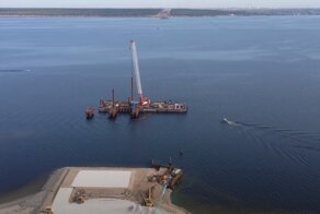 Строительство моста через Волгу. Начало положено