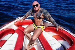 Авиакомпания расследует историю с оскорблением чемпионки по пауэрлифтингу