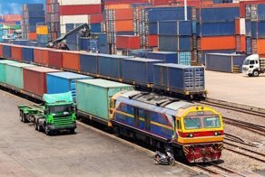 В Латвии оценили потерю объемов грузоперевозок из России