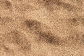 Привычный и практичный: области использования песка