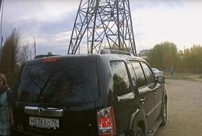 Нетерпеливый водитель и принципиальная автомобилистка