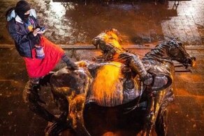 Ошибочка вышла: сторонники BLM снесли памятник президенту, который отменил рабство в США