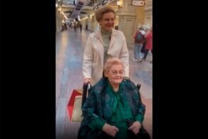 А потому что ГУМ-это не помещение