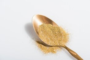 Песок, но не сахарный: почему люди лакомятся землей, мелом, песком и другими несъедобными субстанциями?