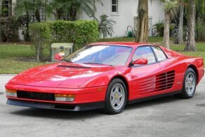 Культовый Ferrari из 80-х с минимальным пробегом