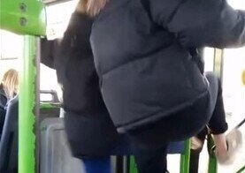 Пьяные школьницы устроили дебош в автобусе