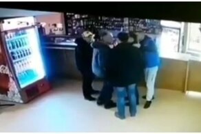 Словесный конфликт в баре закончился избиением