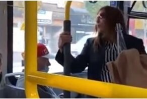 Плюнула в лицо мужчине в автобусе и была наказана