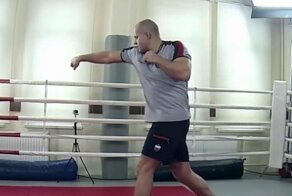 Прямой удар рукой: урок дает Федор Емельяненко