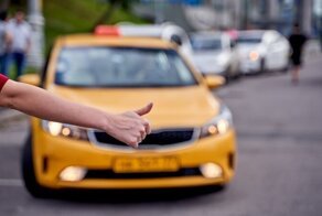 Таксист-облизун похитил пассажирку и отвёз её к себе домой